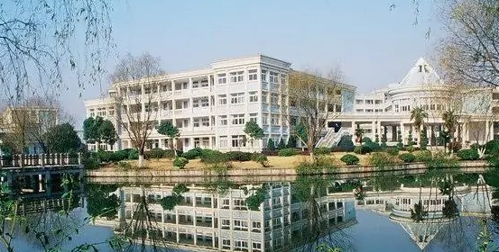 湖南外国语职业学院真实情况怎么样啊? ,,