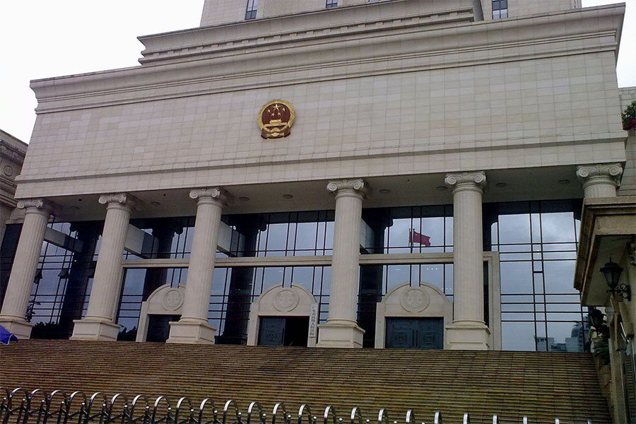 法院一般设有好多审判庭，每个审判庭有什么区别