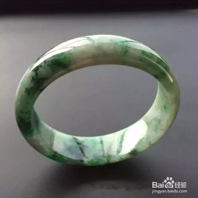 在南博中心怎么识别五种翡翠手镯