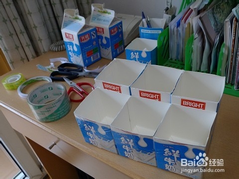 用牛奶盒做内衣和袜子收纳盒