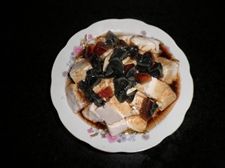 皮蛋拌豆腐