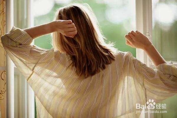 坚持早睡早起有哪些好处呢？