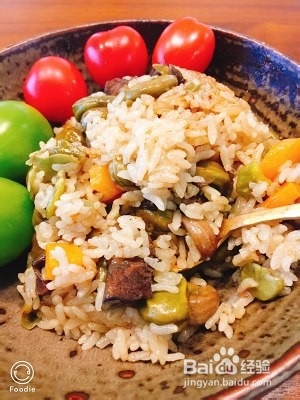 养生食补蚕豆牛肉焖饭的做法