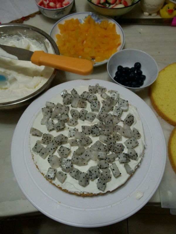 水果奶油生日蛋糕