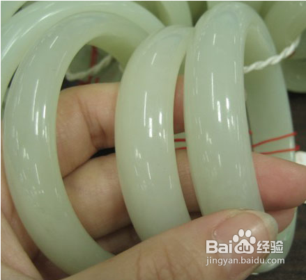 翡翠的仿冒品主要有哪些？怎么辨别？