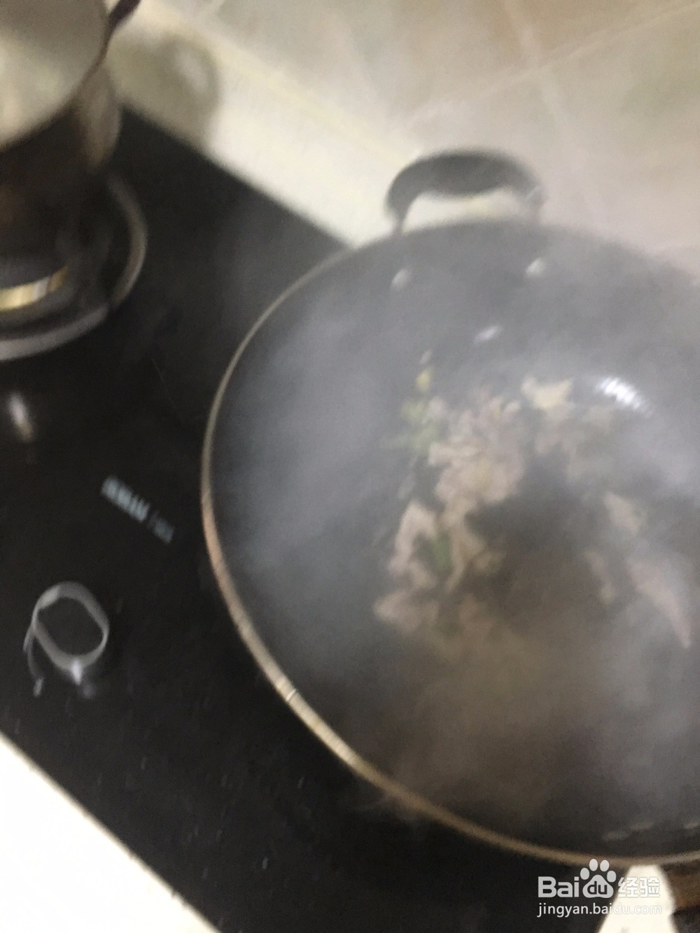 如何制作洋葱炒菜