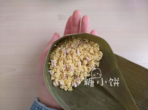 杂粮咸菜黄米粽