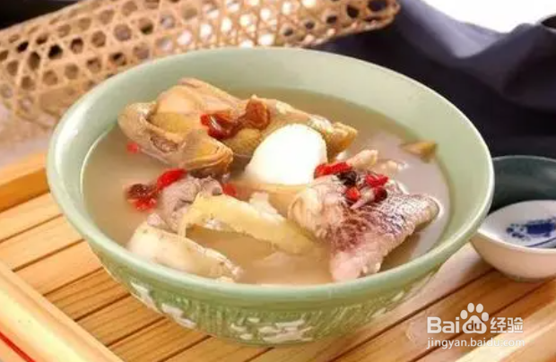 给客人盛汤需要注意事项