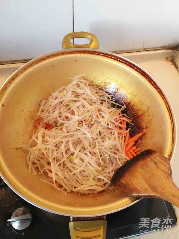 炒豆芽的家常做法