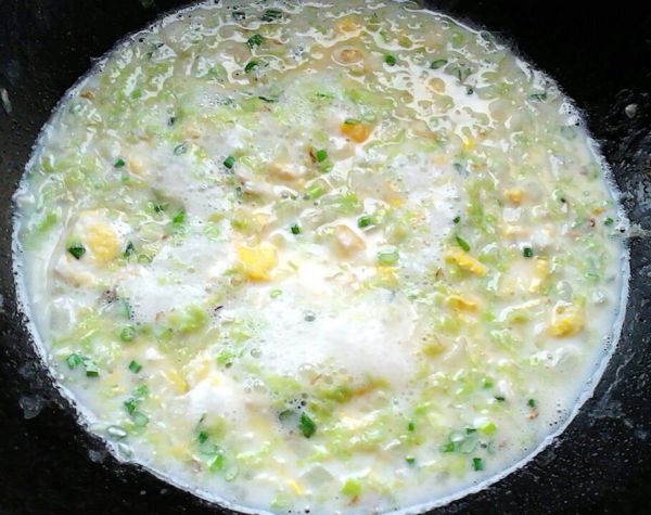 鲜奶蔬菜通心粉