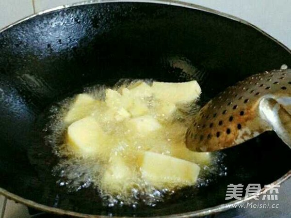 红酒土豆焖牛腩