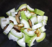 虾仁香菇焖冬瓜的做法步骤