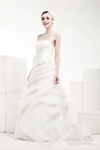 婚纱礼服如何选择,婚纱什么品牌好