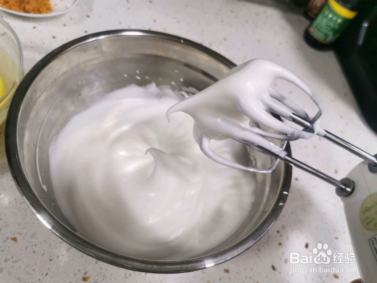 肉松蛋糕卷的做法