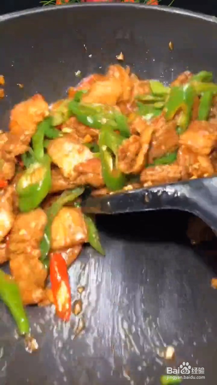 特别下饭好吃又易做的五花肉炒辣椒要怎样做