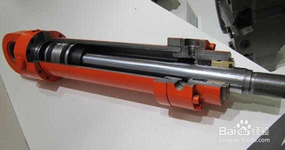 挖机油缸碰痕怎么修复