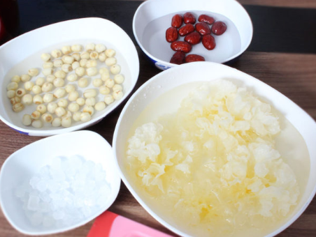 超市买的干莲子怎么吃