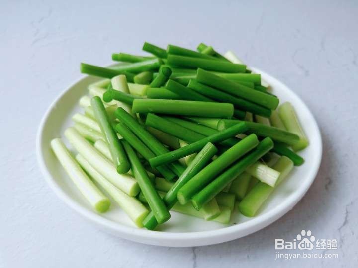牛肉炒蒜苔的家常做法