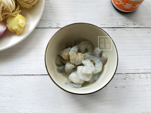 沙茶酱虾仁炒面