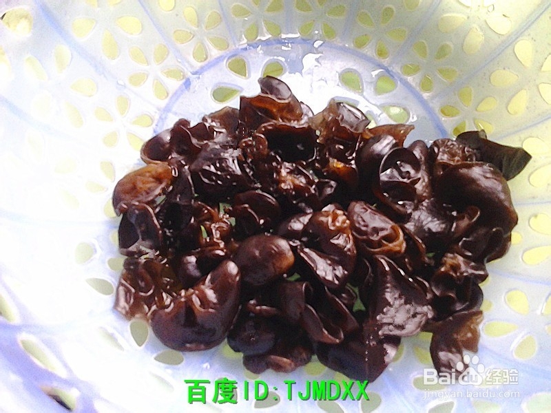 怎么做唇齿留香的肉炒细长茄子