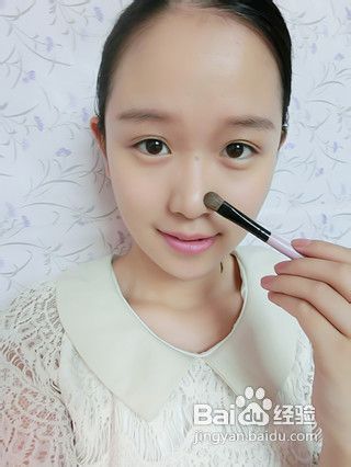 约会前如何给自己化妆？