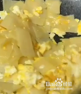 如何做好吃的鸡蛋炒冷面呢