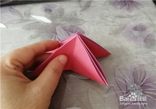 手工折纸之越橘花怎么折