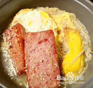 芝士餐蛋虾子面 的做法