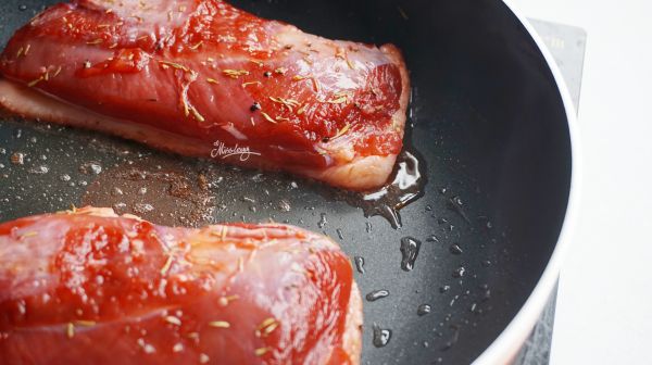 甜梨石榴烤鸭胸