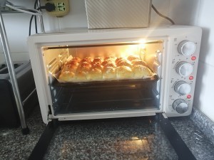 牛奶蜂蜜小餐包的做法