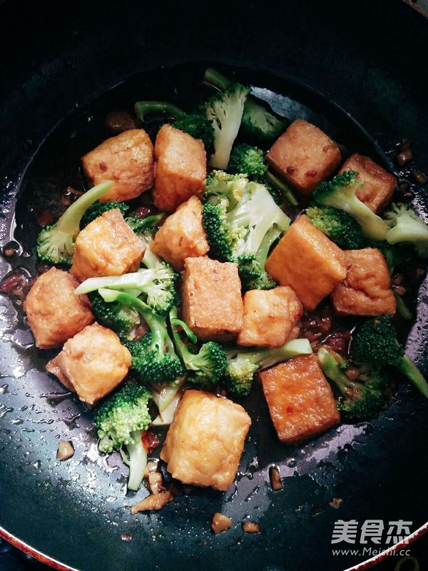 油豆腐烧西兰花