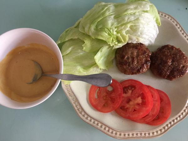 鹅肝酱牛肉汉堡