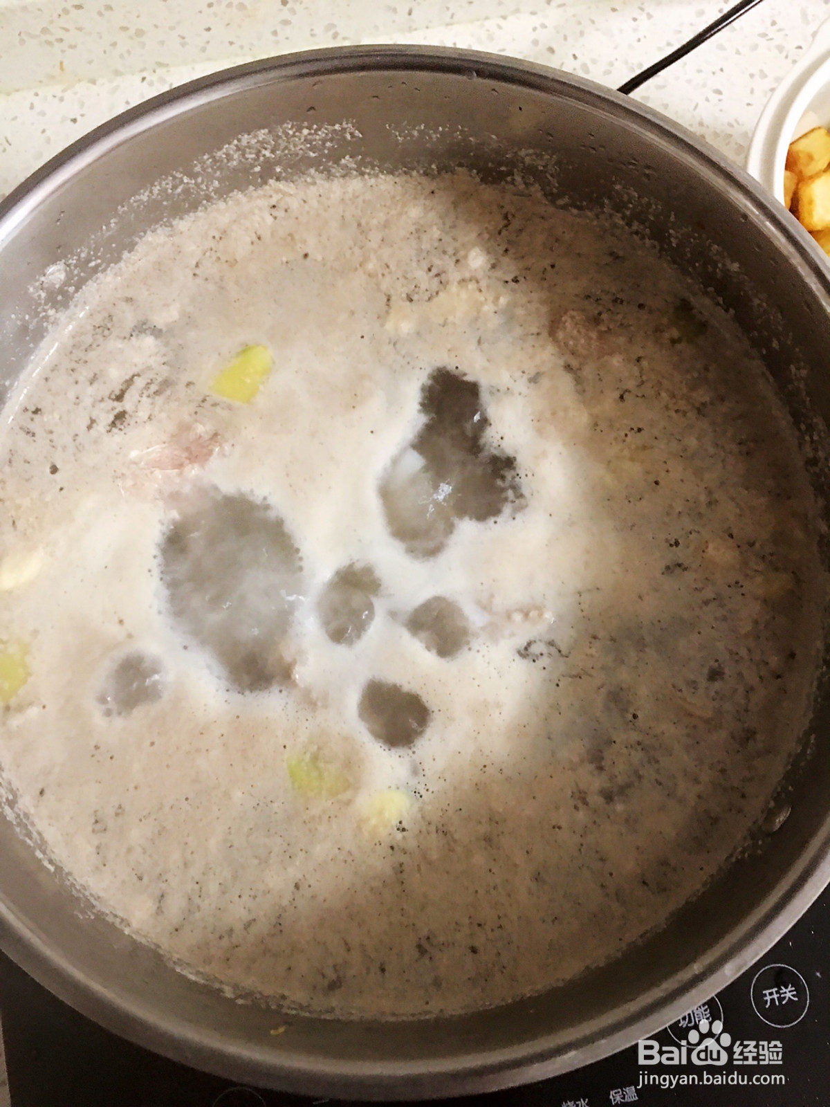 红烧土豆排骨的做法