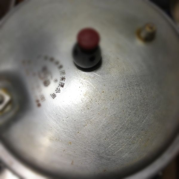 猪脚酸菜煲春笋