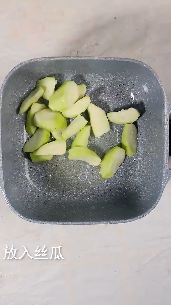 怎样做小炒丝瓜荷包蛋