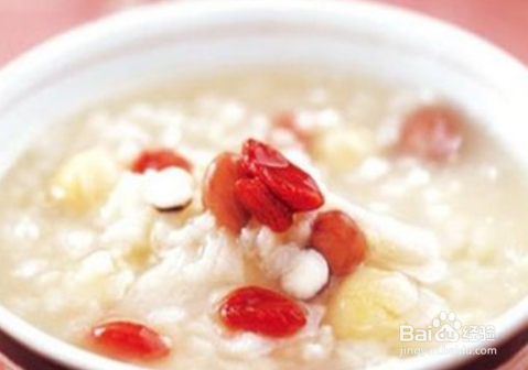 给你介绍三种滋补养生粥的做法