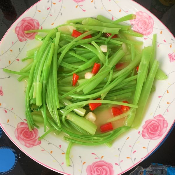 小米辣炒空心菜