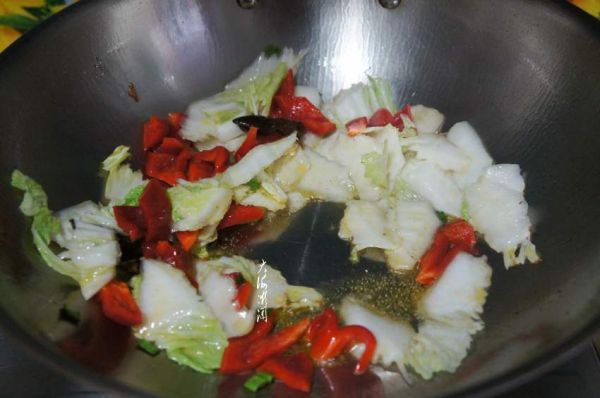 黑木耳炒白菜片