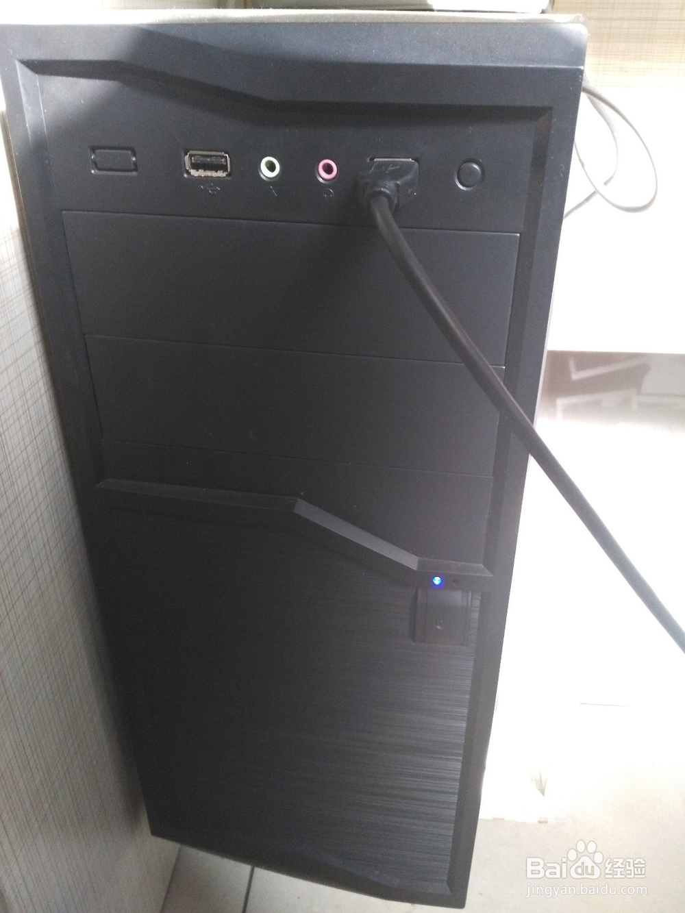工作中惠普M1136 MFP打印机是怎么扫描图片的