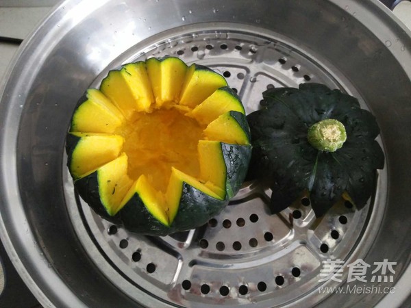 鸡肉南瓜盅的做法