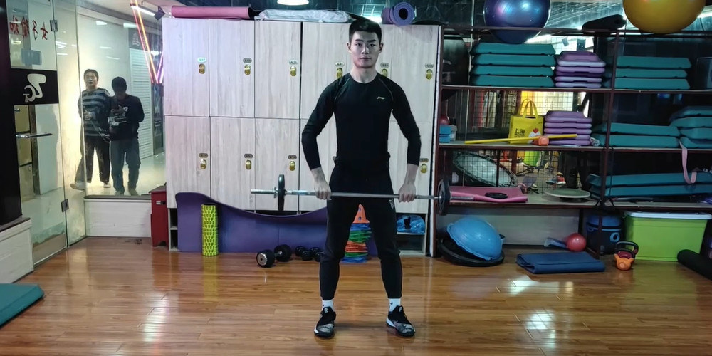 如何训练三角肌中束