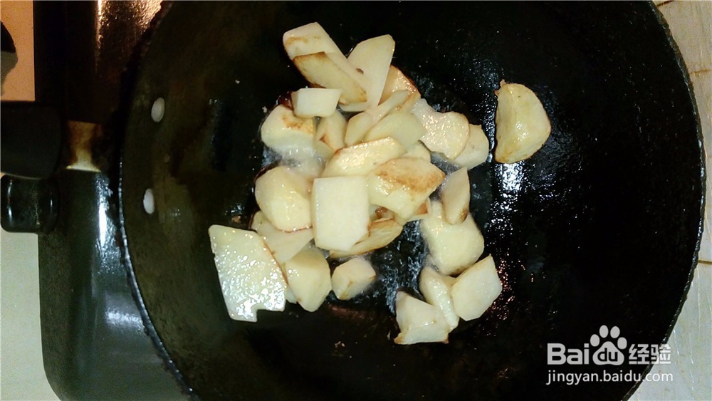 家常:西红柿炒土豆