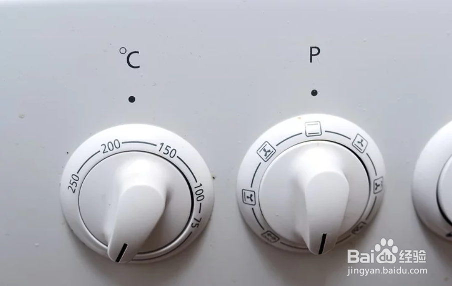 如何烘烤三文鱼