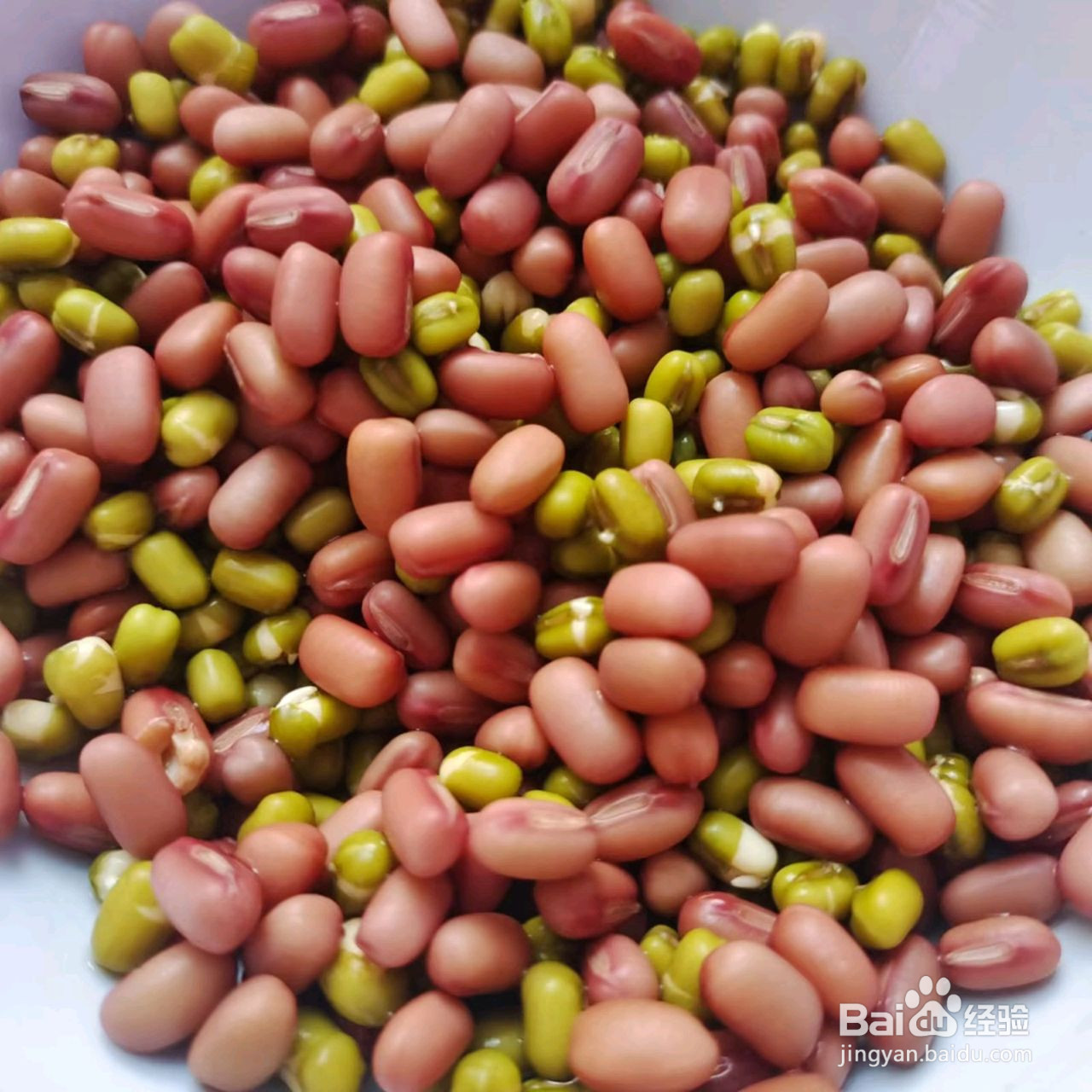 大黄米红豆蜜枣粽的做法