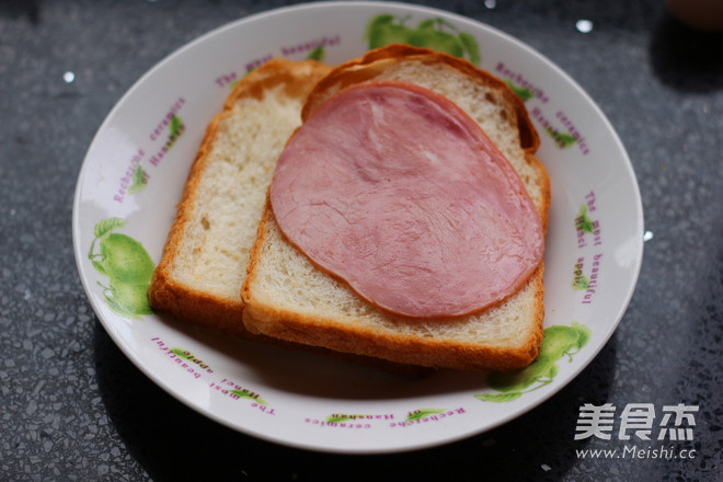 鸡蛋火腿三明治