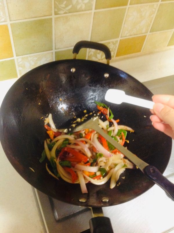 青椒洋葱炒牛肉