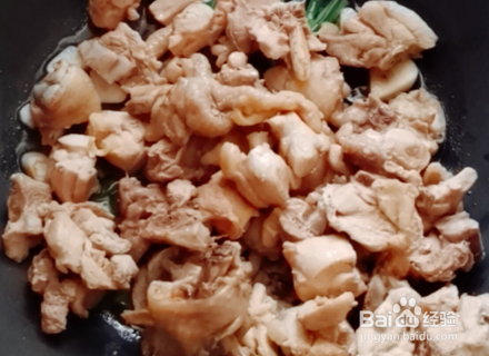 怎么样才能做出一道美味的鲜虾蛤蜊炒鸡