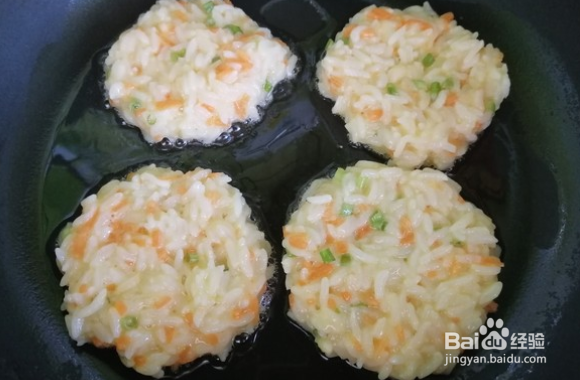 如何制作鸡蛋香煎米饼