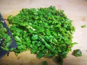 食补佳品青椒酱拌茄子(少油少盐)的做法