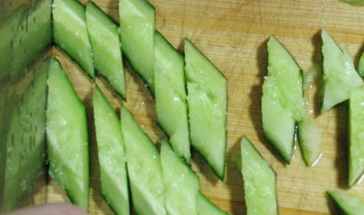 你们知道凉拌青瓜是怎么做的吗？
